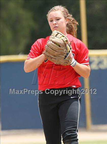 Thumbnail 2 in Carlmont vs. San Benito (CIF CCS D1 Final) photogallery.