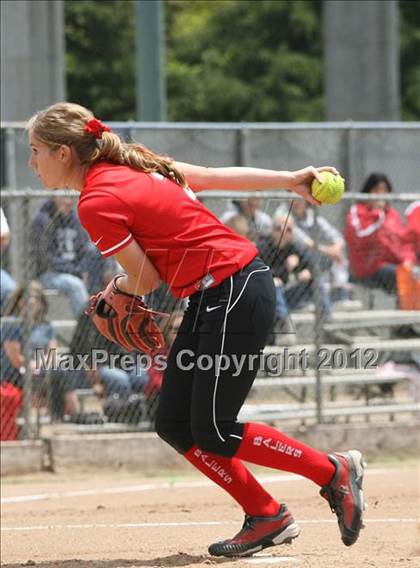 Thumbnail 3 in Carlmont vs. San Benito (CIF CCS D1 Final) photogallery.