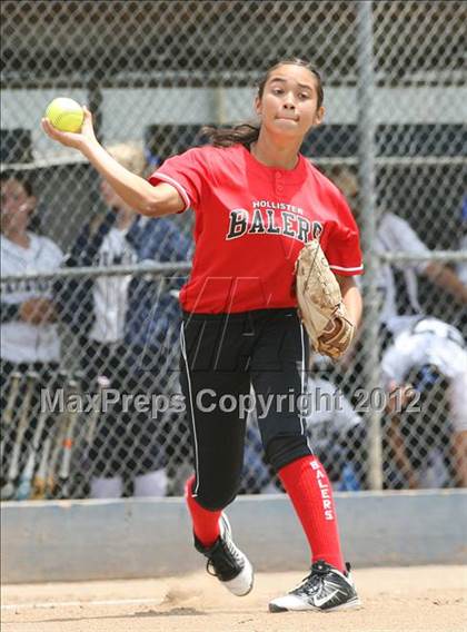 Thumbnail 3 in Carlmont vs. San Benito (CIF CCS D1 Final) photogallery.