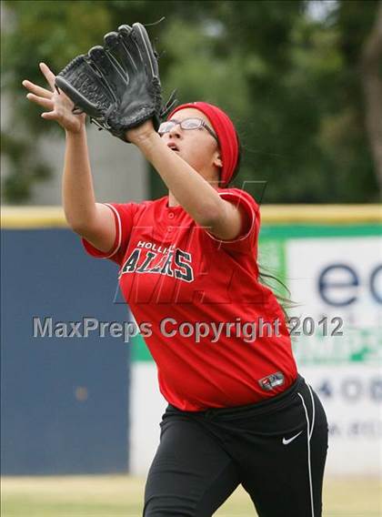 Thumbnail 3 in Carlmont vs. San Benito (CIF CCS D1 Final) photogallery.