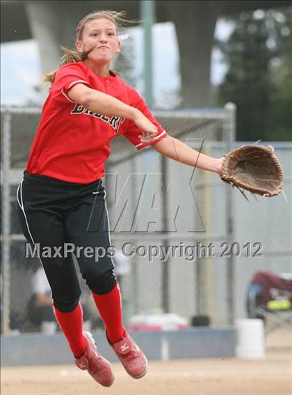 Thumbnail 3 in Carlmont vs. San Benito (CIF CCS D1 Final) photogallery.