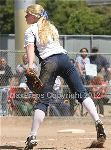 Thumbnail 2 in Carlmont vs. San Benito (CIF CCS D1 Final) photogallery.