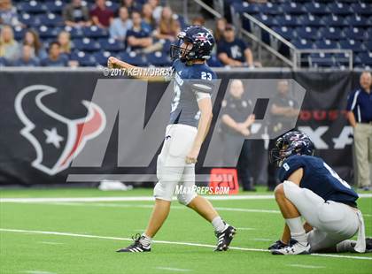 Thumbnail 3 in Kingwood vs Clear Lake (UIL 6A D2 Quarterfinal) photogallery.