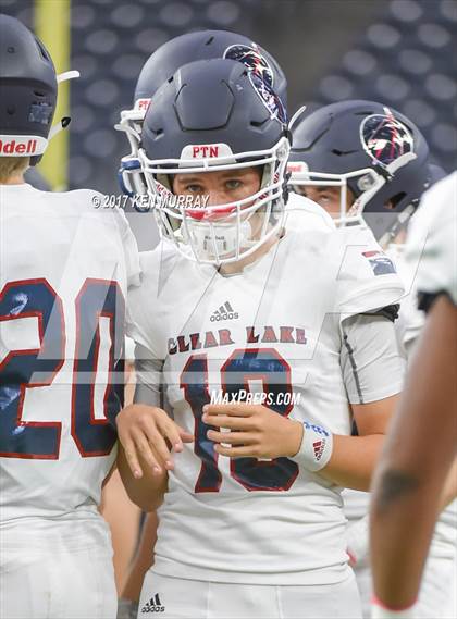 Thumbnail 3 in Kingwood vs Clear Lake (UIL 6A D2 Quarterfinal) photogallery.