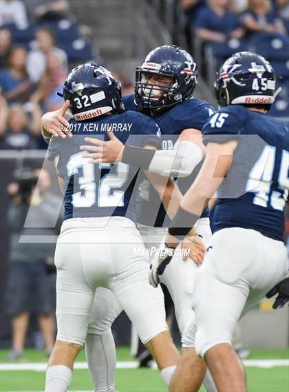 Thumbnail 3 in Kingwood vs Clear Lake (UIL 6A D2 Quarterfinal) photogallery.