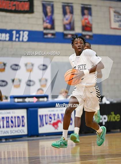 Thumbnail 2 in St. Petersburg vs Gateway Charter (Sun Bash Tampa) photogallery.