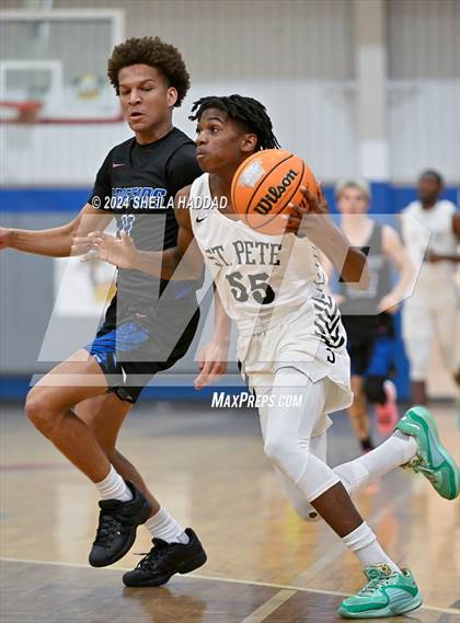 Thumbnail 3 in St. Petersburg vs Gateway Charter (Sun Bash Tampa) photogallery.