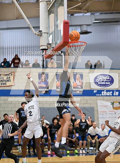 Thumbnail 3 in St. Petersburg vs Gateway Charter (Sun Bash Tampa) photogallery.