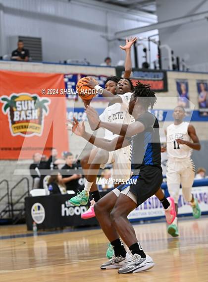 Thumbnail 1 in St. Petersburg vs Gateway Charter (Sun Bash Tampa) photogallery.