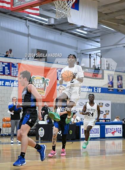 Thumbnail 3 in St. Petersburg vs Gateway Charter (Sun Bash Tampa) photogallery.