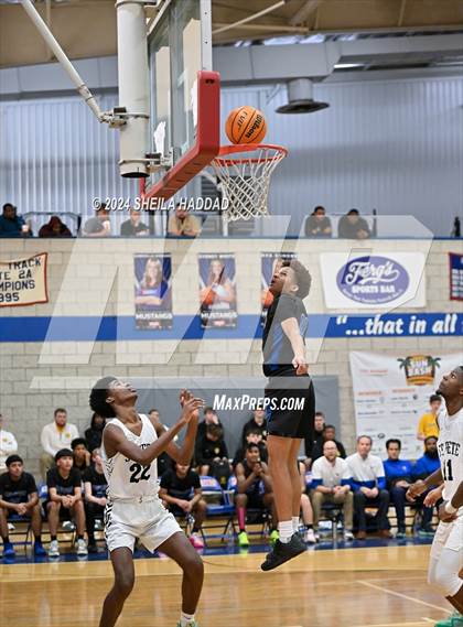 Thumbnail 2 in St. Petersburg vs Gateway Charter (Sun Bash Tampa) photogallery.