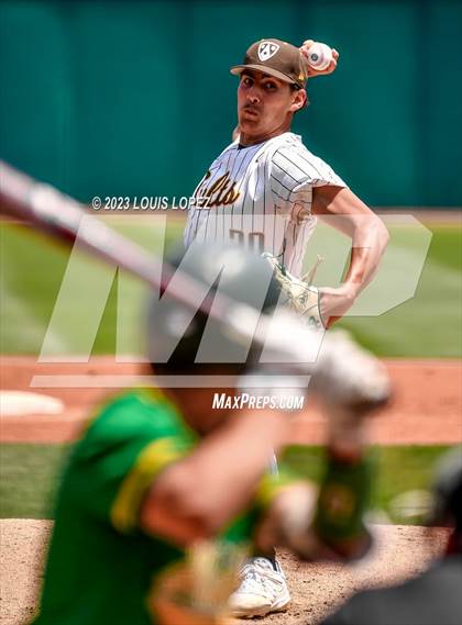 Thumbnail 2 in Crespi vs. South Hills (CIF SS DIV 2 Championship Final) photogallery.