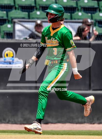 Thumbnail 3 in Crespi vs. South Hills (CIF SS DIV 2 Championship Final) photogallery.