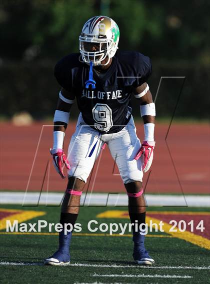 Thumbnail 3 in SGV Hall of Fame All-Star Football Game photogallery.