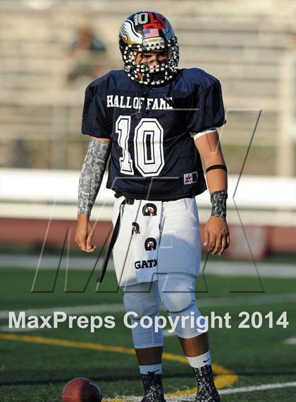 Thumbnail 3 in SGV Hall of Fame All-Star Football Game photogallery.