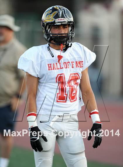 Thumbnail 3 in SGV Hall of Fame All-Star Football Game photogallery.