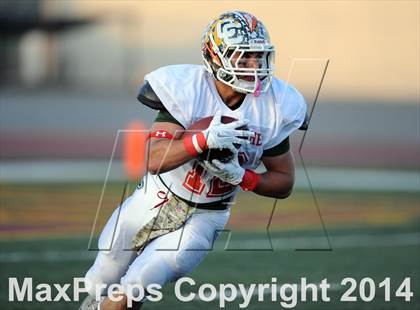 Thumbnail 1 in SGV Hall of Fame All-Star Football Game photogallery.