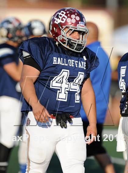 Thumbnail 3 in SGV Hall of Fame All-Star Football Game photogallery.