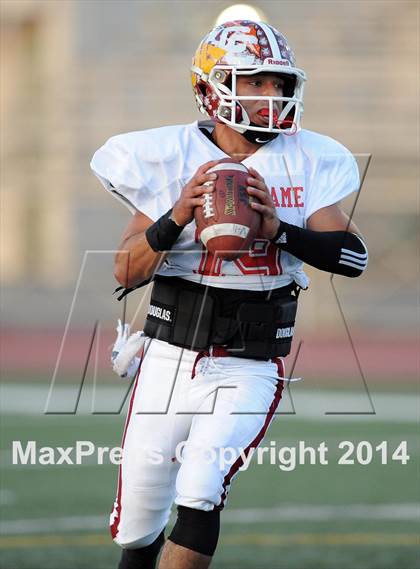 Thumbnail 1 in SGV Hall of Fame All-Star Football Game photogallery.
