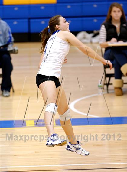 Thumbnail 3 in Newtown vs Weston (SWC Semifinal) photogallery.