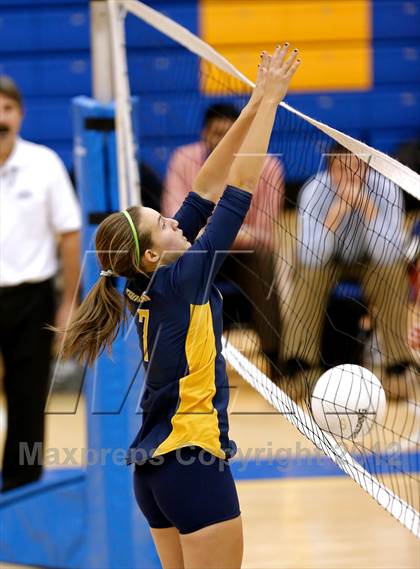 Thumbnail 1 in Newtown vs Weston (SWC Semifinal) photogallery.