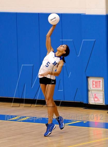 Thumbnail 1 in Newtown vs Weston (SWC Semifinal) photogallery.