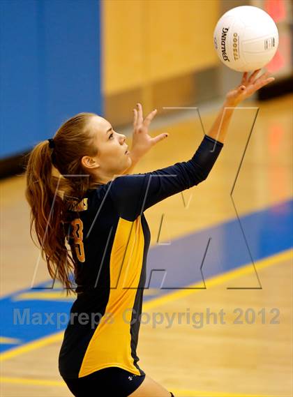 Thumbnail 2 in Newtown vs Weston (SWC Semifinal) photogallery.