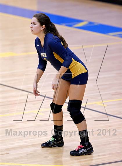 Thumbnail 2 in Newtown vs Weston (SWC Semifinal) photogallery.