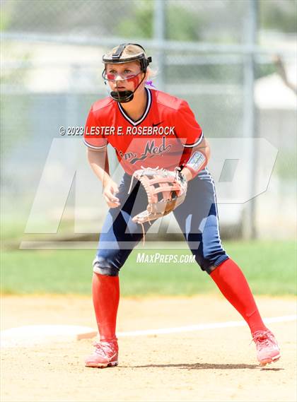 Thumbnail 1 in Jim Ned @ Comfort (UIL 3A Bi-District Playoffs) photogallery.