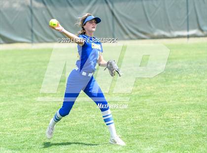 Thumbnail 3 in Jim Ned @ Comfort (UIL 3A Bi-District Playoffs) photogallery.