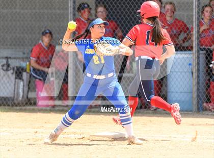 Thumbnail 1 in Jim Ned @ Comfort (UIL 3A Bi-District Playoffs) photogallery.