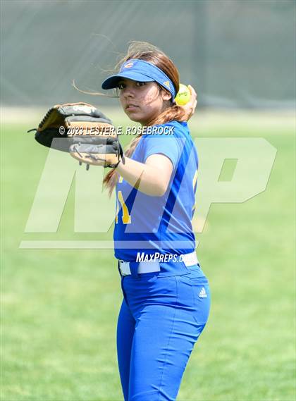 Thumbnail 1 in Jim Ned @ Comfort (UIL 3A Bi-District Playoffs) photogallery.