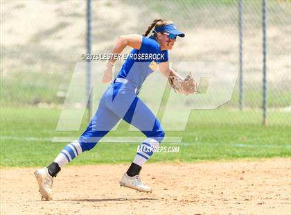 Thumbnail 2 in Jim Ned @ Comfort (UIL 3A Bi-District Playoffs) photogallery.