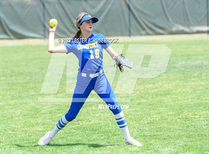 Thumbnail 2 in Jim Ned @ Comfort (UIL 3A Bi-District Playoffs) photogallery.
