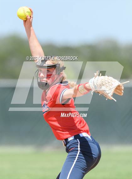 Thumbnail 1 in Jim Ned @ Comfort (UIL 3A Bi-District Playoffs) photogallery.