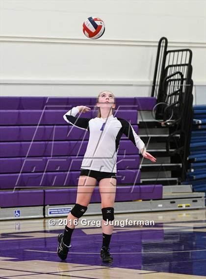 Thumbnail 1 in Casa Grande @ Petaluma photogallery.