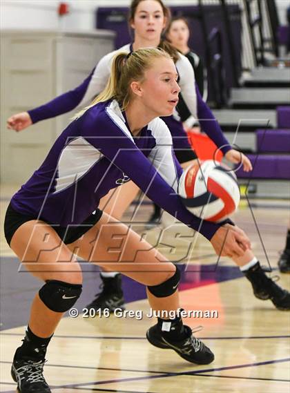 Thumbnail 1 in Casa Grande @ Petaluma photogallery.