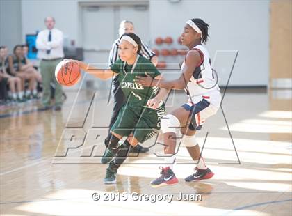 Thumbnail 2 in John Ehret vs. Archbishop Chapelle (Ursuline Tournament) photogallery.