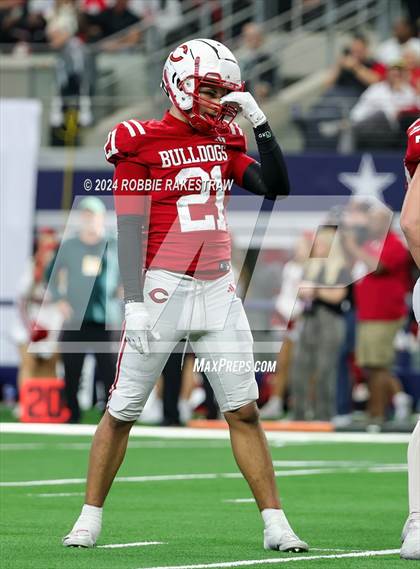 Thumbnail 3 in La Vega vs. Carthage (UIL 4A Division II Football Final) photogallery.