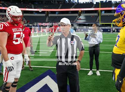 Thumbnail 2 in La Vega vs. Carthage (UIL 4A Division II Football Final) photogallery.
