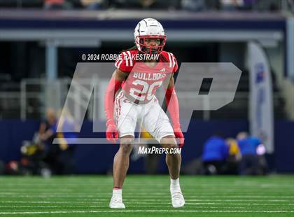 Thumbnail 3 in La Vega vs. Carthage (UIL 4A Division II Football Final) photogallery.