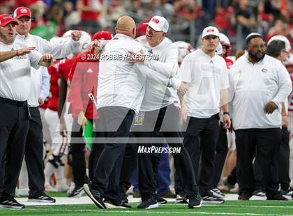 Thumbnail 3 in La Vega vs. Carthage (UIL 4A Division II Football Final) photogallery.