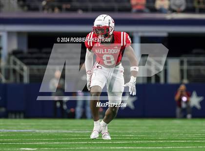 Thumbnail 3 in La Vega vs. Carthage (UIL 4A Division II Football Final) photogallery.