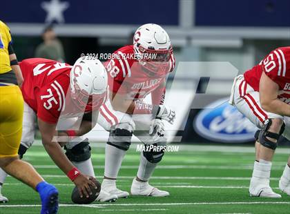 Thumbnail 2 in La Vega vs. Carthage (UIL 4A Division II Football Final) photogallery.
