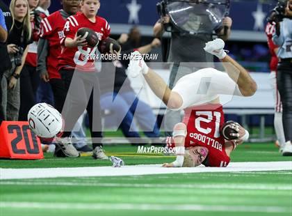 Thumbnail 1 in La Vega vs. Carthage (UIL 4A Division II Football Final) photogallery.
