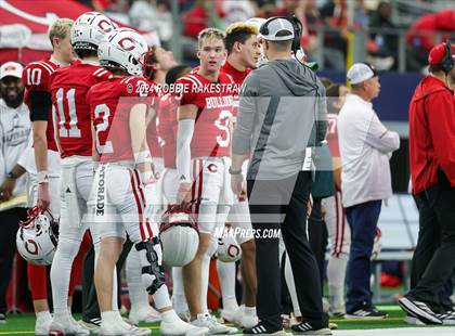 Thumbnail 3 in La Vega vs. Carthage (UIL 4A Division II Football Final) photogallery.