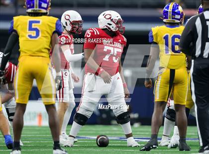 Thumbnail 2 in La Vega vs. Carthage (UIL 4A Division II Football Final) photogallery.