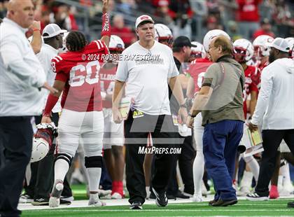 Thumbnail 2 in La Vega vs. Carthage (UIL 4A Division II Football Final) photogallery.