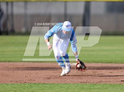 Thumbnail 2 in Tulare Western @ Clovis North photogallery.