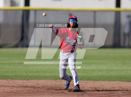 Thumbnail 2 in Tulare Western @ Clovis North photogallery.